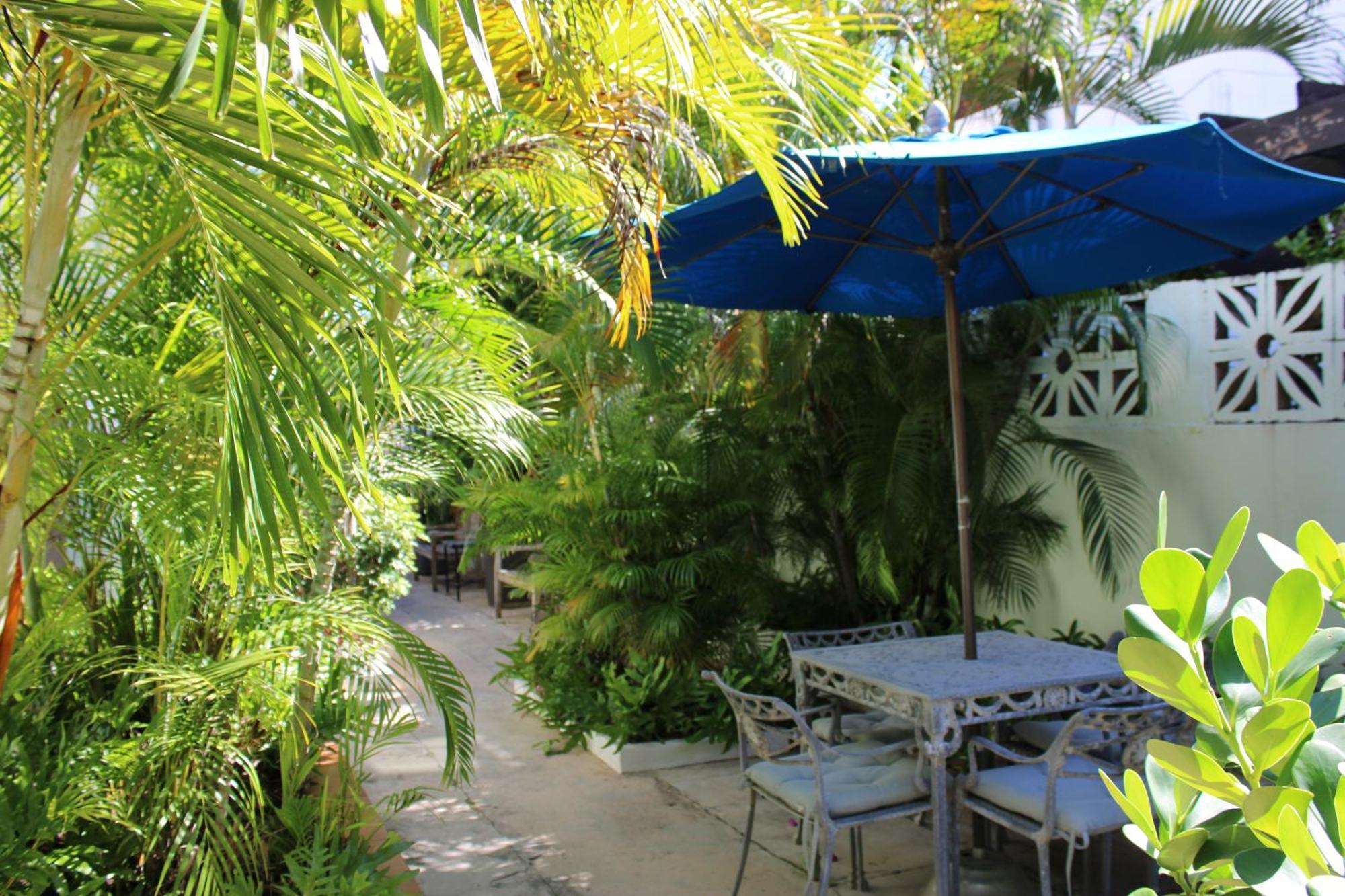 Numero Uno Beach Apartments San Juan Exterior foto